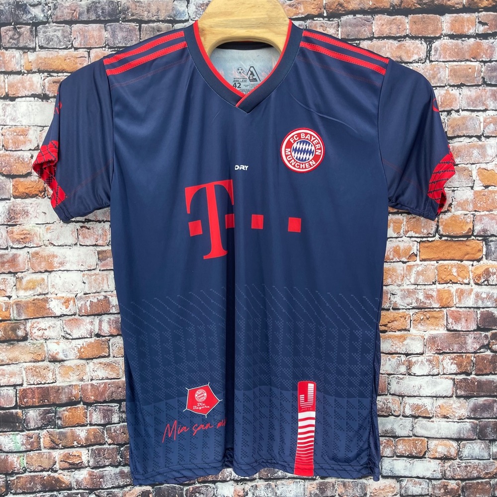 FC Bayern Munich Soccer Jersey Mens L Navy Blue Red Dri-Fit Short Sleeve Shirt